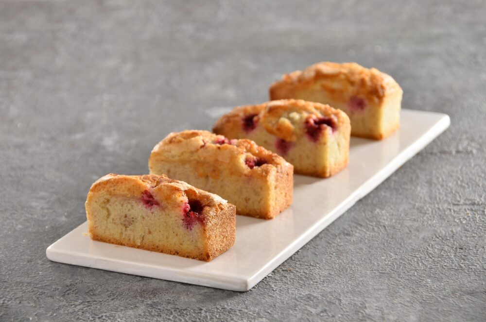 Financiers con frambuesas