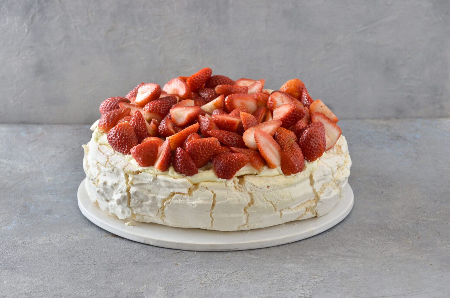 Pavlova Con Frutillas